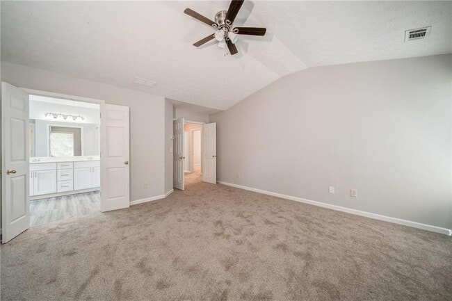 Building Photo - 132 Diamond Ridge Ave