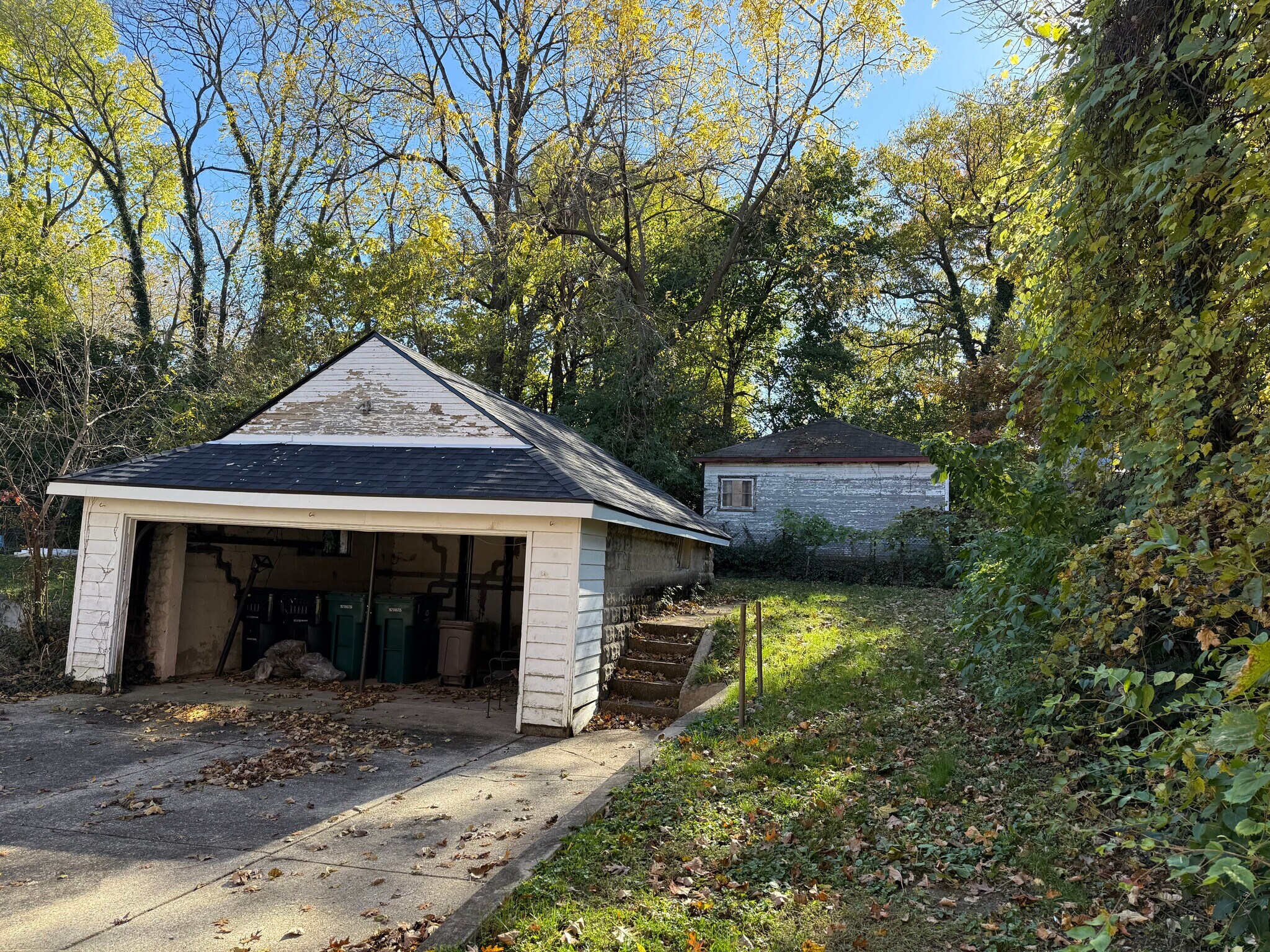 Building Photo - 4377 Saint Lawrence Ave