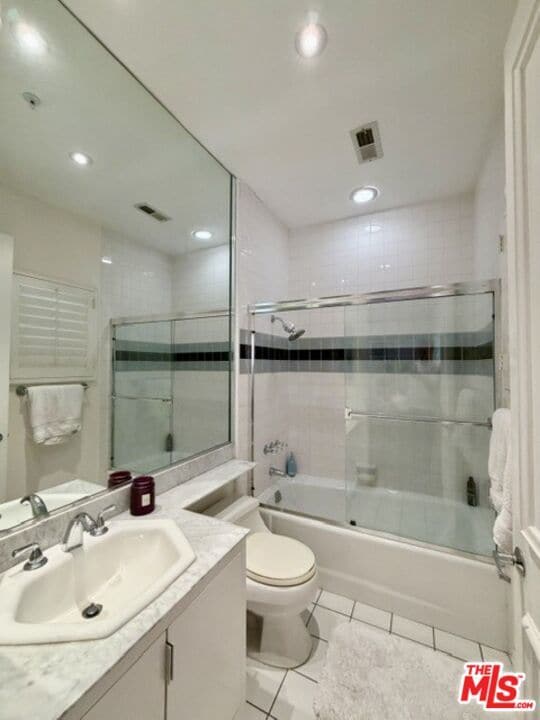 Building Photo - 410 N Oakhurst Dr