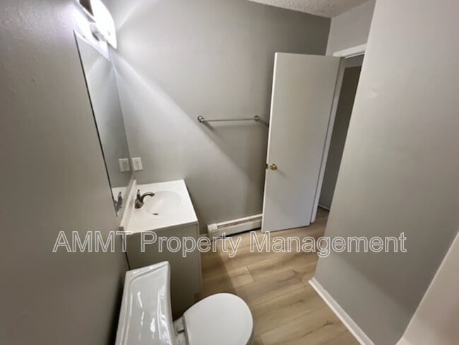 Building Photo - 325 Clymer Rd