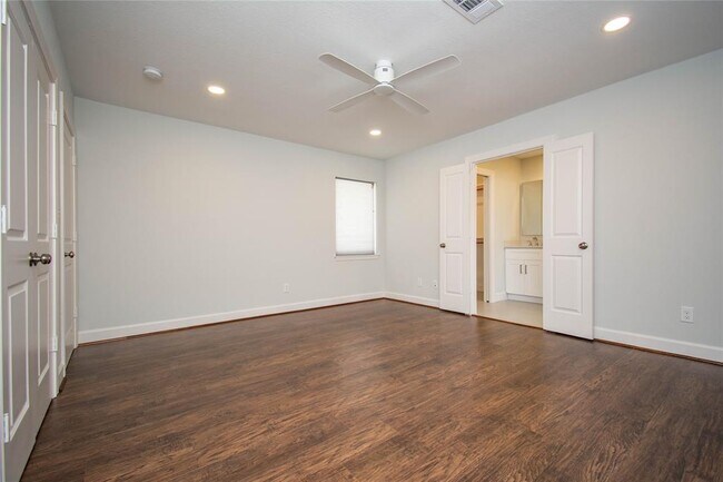 Building Photo - 6810 Northampton Way