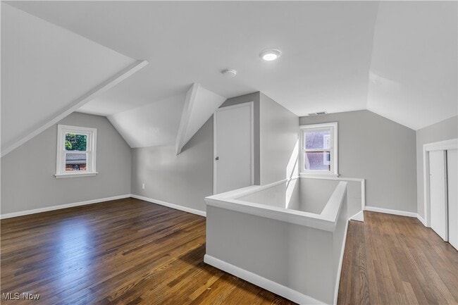 Building Photo - 2703 Hearthstone Rd