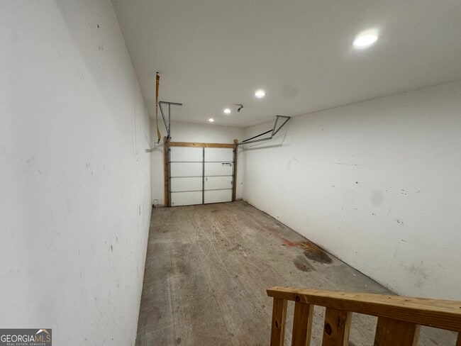 Building Photo - 244 Railroad Ave