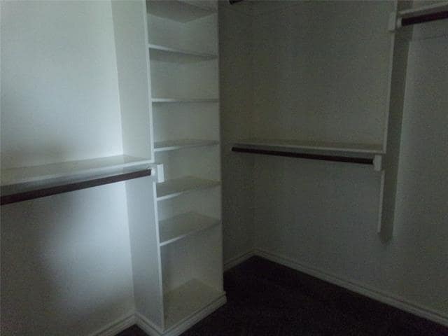 Building Photo - 811 Acadia Ct