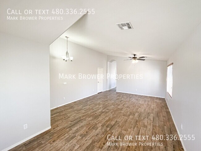 Building Photo - 270 W Dana Dr