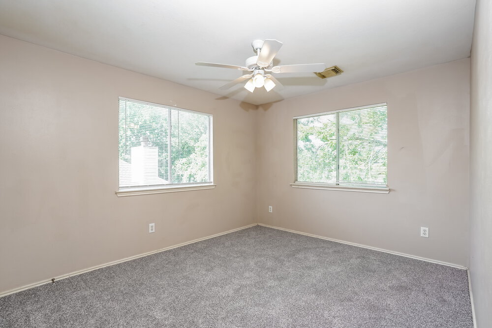 Building Photo - 8710 High Mountain Dr
