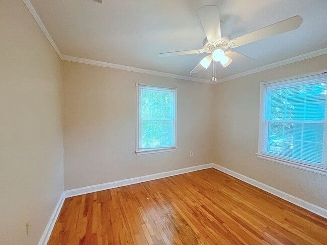 Building Photo - 925/927 Rittiner Drive