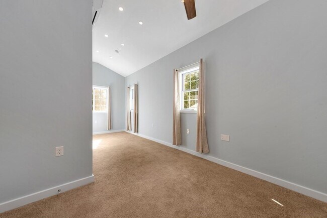 Building Photo - 19 Winthrop Ave