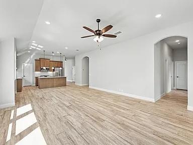 Building Photo - 3244 Southampton Dr