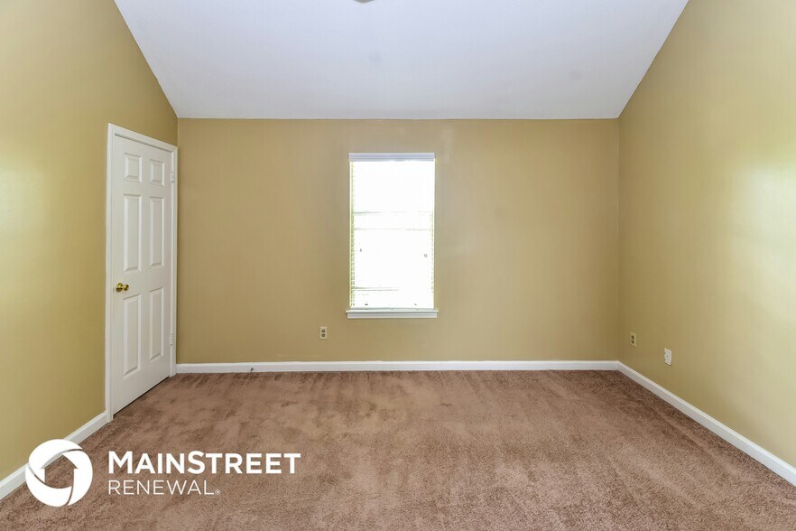 Building Photo - 1677 Ranmar Dr