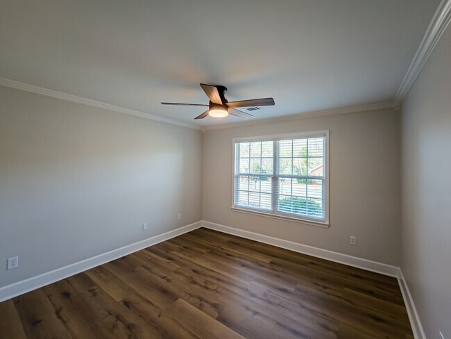 Building Photo - 105 Cypress Ridge Rd