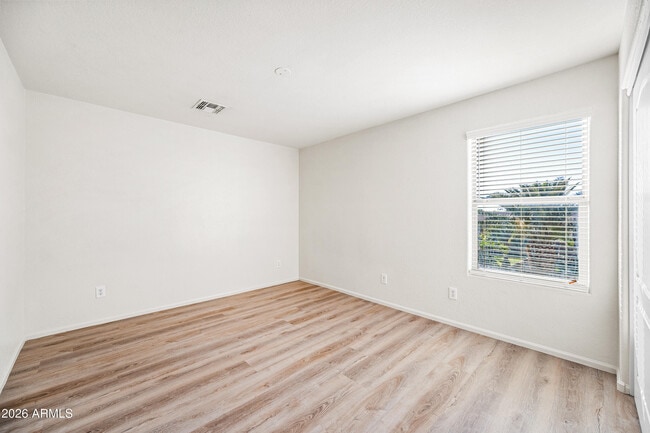 Building Photo - 8310 S 47th Ln