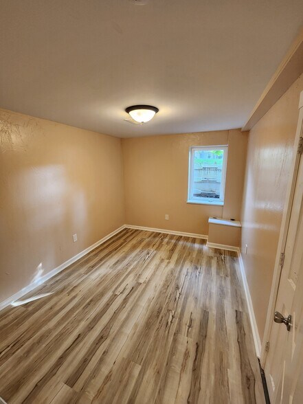 4th Bedroom Downstairs - 1345 Carriage Hill Dr SE