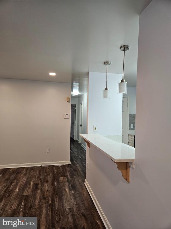 Building Photo - 2040 Alice Ave