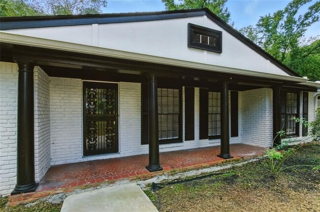Building Photo - 1365 Renee Dr