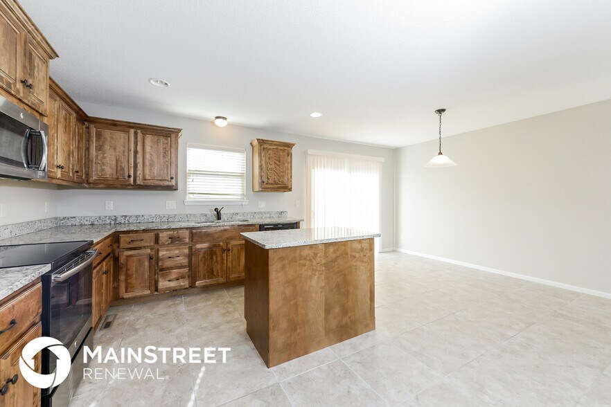 Building Photo - 801 Emerson Dr