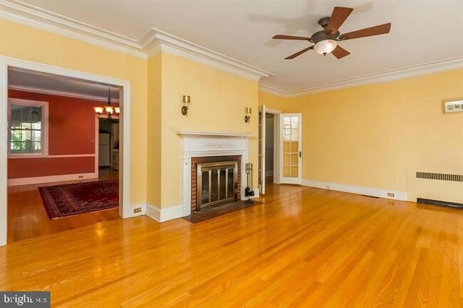 Building Photo - 4036 Roland Ave