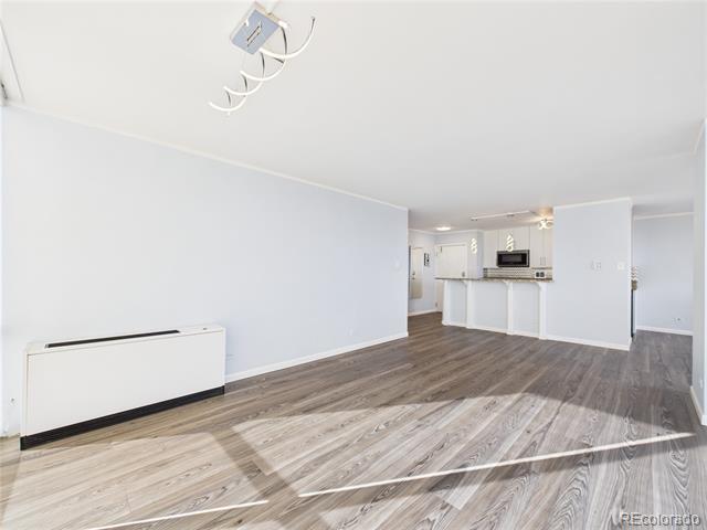 Building Photo - 3100 E Cherry Creek S Dr