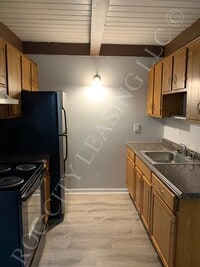 Building Photo - 89 Twin Beeches