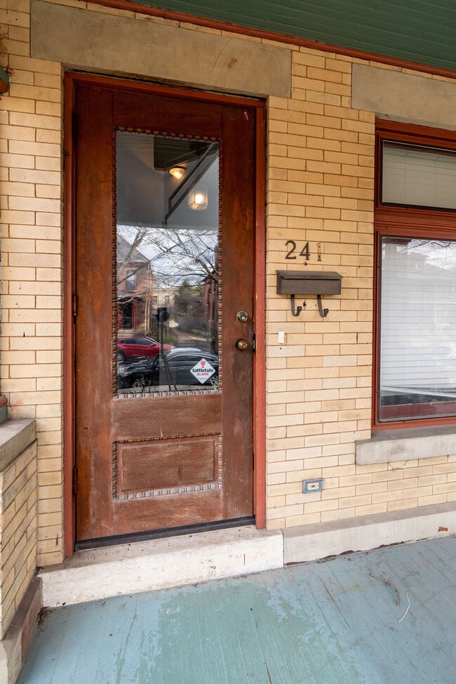 Building Photo - Collins Ave 241-243 MLR