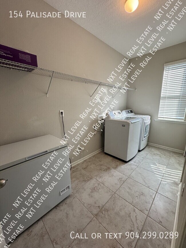 Building Photo - 154 Palisade Dr