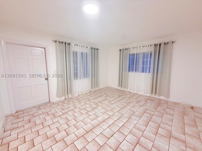 Building Photo - 1100 Atlantic Shores Blvd