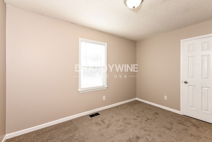 Building Photo - 29 Briarcliff Pl