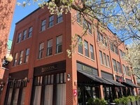 Building Photo - 133 Walton St