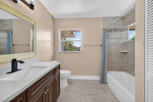 Building Photo - 3239 NW 44th St