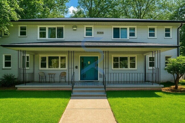 Building Photo - 2829 Belvedere Ln