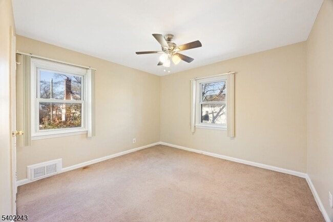 Building Photo - 298 Newark Ave