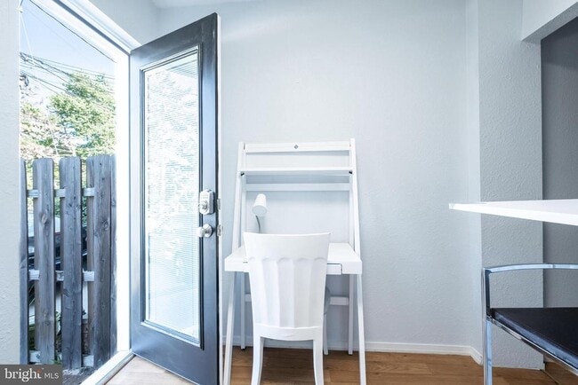 Building Photo - 3452 Elm Ave