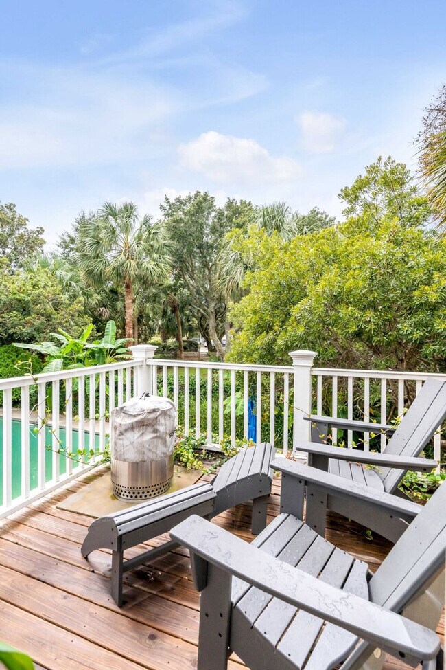 Building Photo - 209 Station 17 St