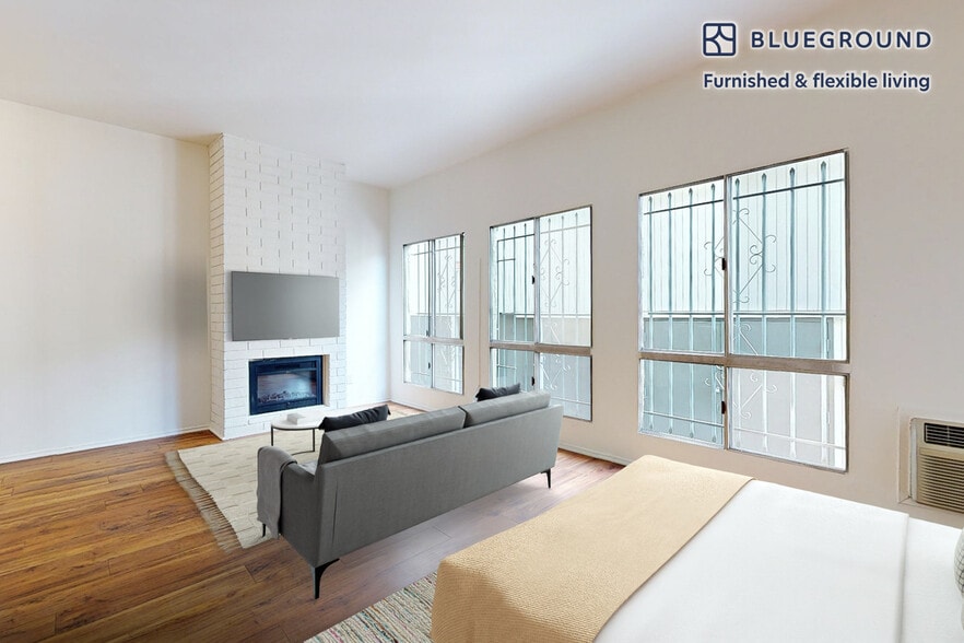 Building Photo - 10965 Rochester Ave