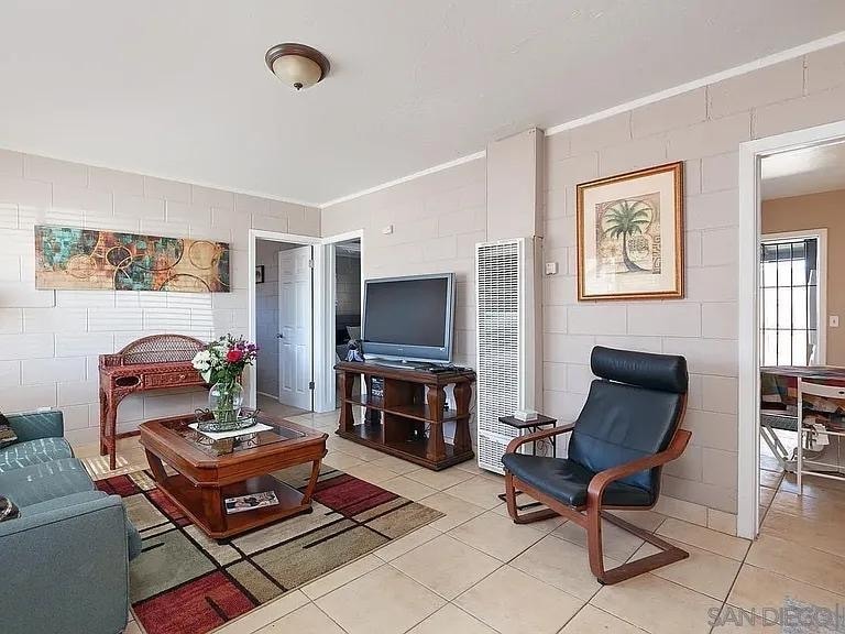 Building Photo - 1380 Grove Ave