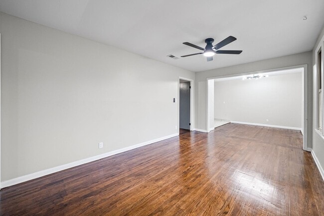 Building Photo - Remodeled 4 bedroom 2 bath home for rent!