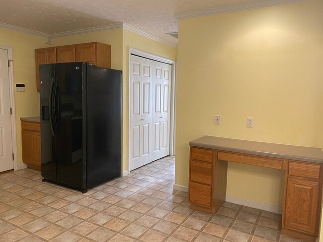 Building Photo - 8206 Gamblers Choice Trl