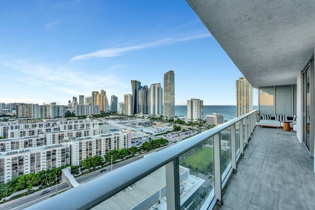 Building Photo - 300 Sunny Isles Blvd