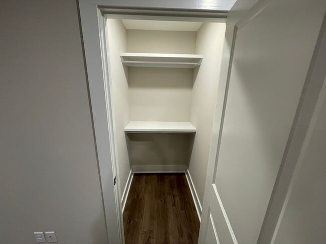 Building Photo - 2BD / 2BA FOR RENT