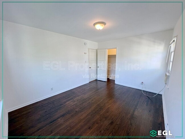 Building Photo - 5803 W Olympic Blvd