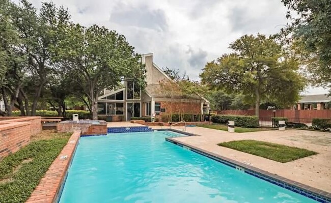 Building Photo - 2 bedroom in Dallas TX 75252