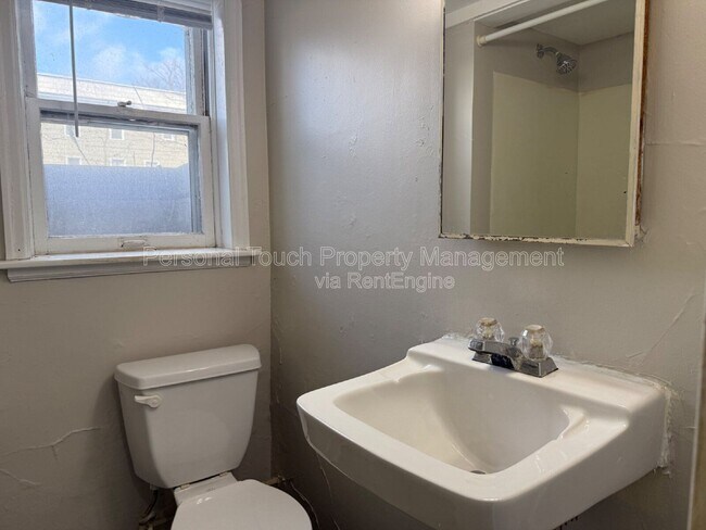 Building Photo - 728 8th St N