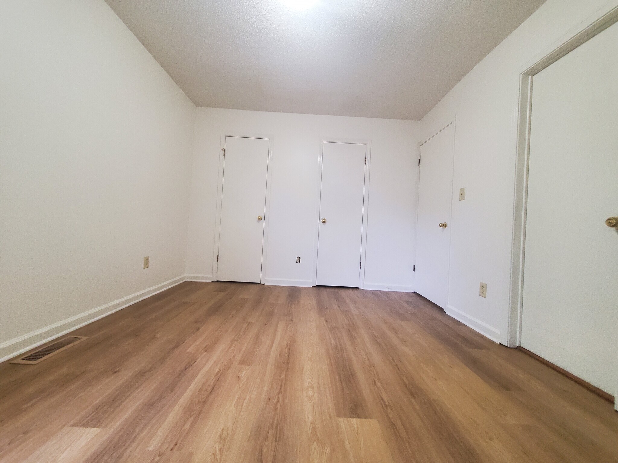 Building Photo - 1716 14th Ter S
