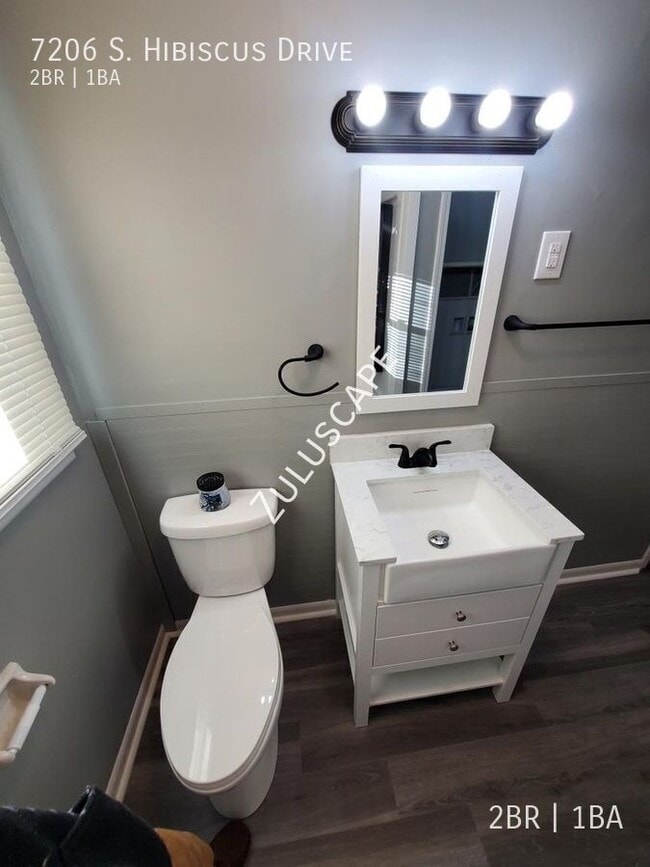 Building Photo - 7206 S Hibiscus Dr