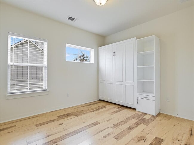 Building Photo - 3107 Lyons Rd