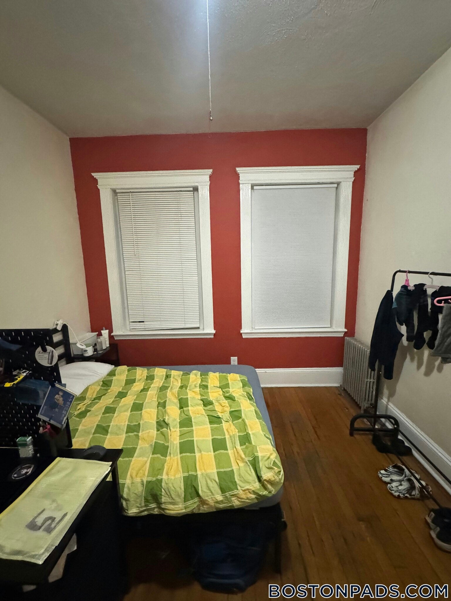 Building Photo - 463 Park Dr