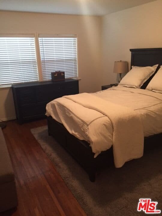 Building Photo - 312 S Reeves Dr