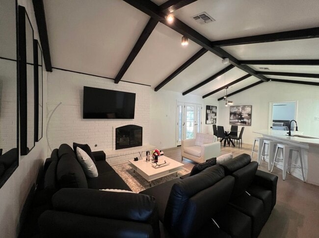 Building Photo - 4422 Meredith Woods St