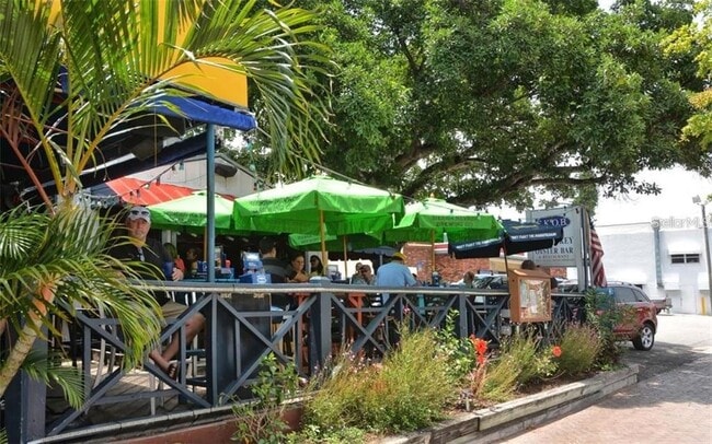 Building Photo - 7237 Cloister Dr