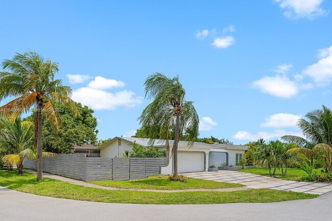 Building Photo - 9021 NW 7th Ct